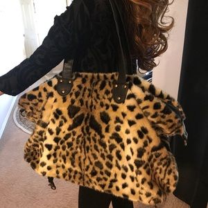 Woman carry on by Fabulous Fur